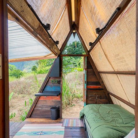 Готель Cloud Hills Glamping Kintamani  Екстер'єр фото